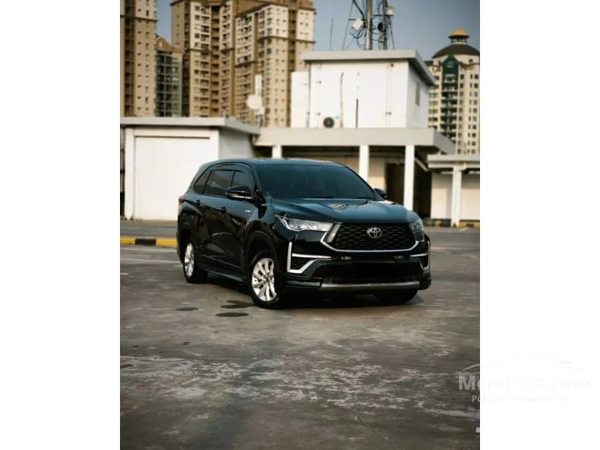 TOYOTA ZENIX V MODELISTA 2024